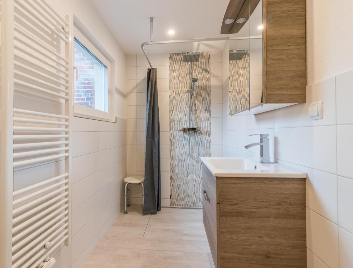 Moderne Ferienwohnung Mit Komfort Und Extras - Ideal Fuer Fahrradfahrer Йевер Экстерьер фото